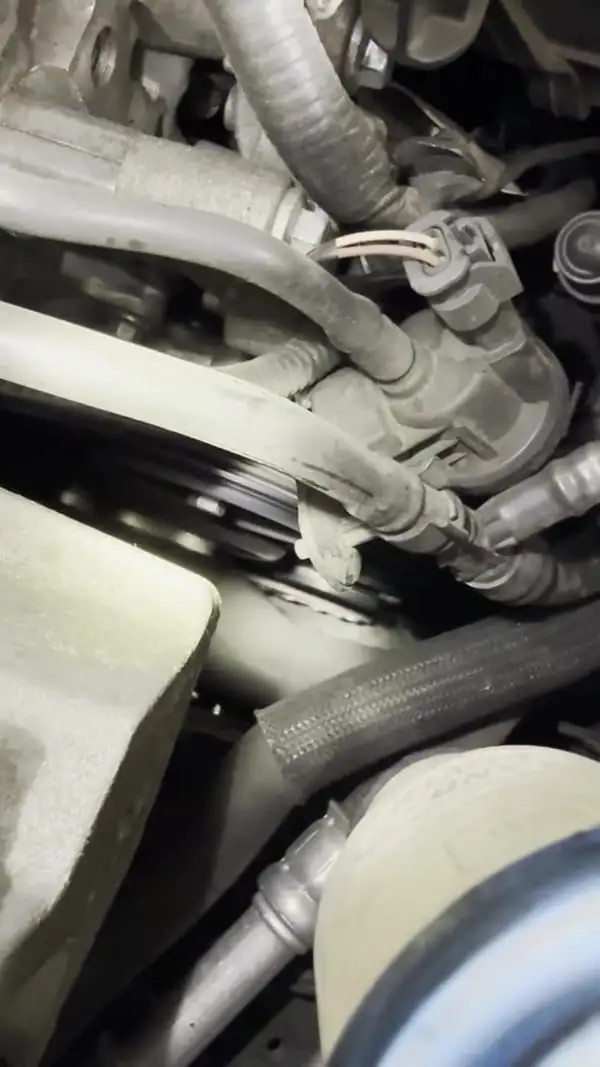 Range Rover Evoque — engine running, AC on full blast, compressor clutch refusing to engage